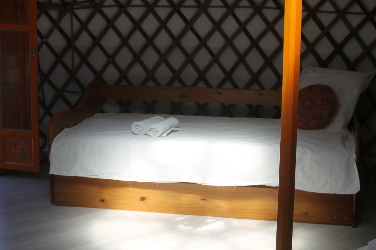 Hotel Yourte Grain de Folie à Waben Extérieur photo
